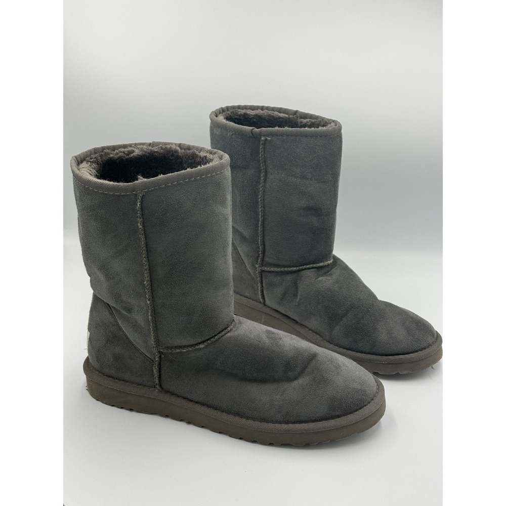 UGG Australia Classic Short 5825 Gray Suede Sheepskin Boots Women's Size 9 US